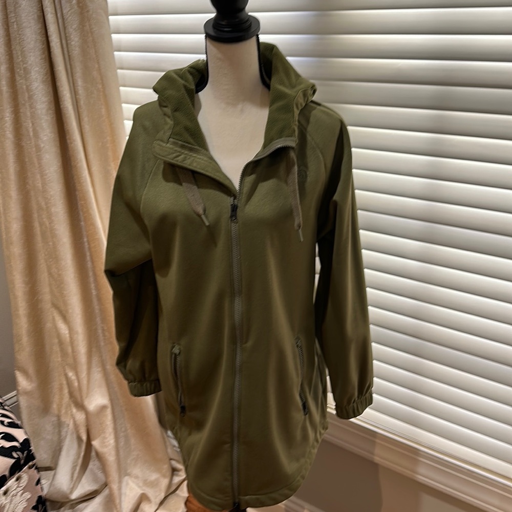 North face 3/4 length olive sweatshirt